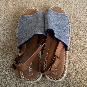 Tom’s Sandals 8.5
